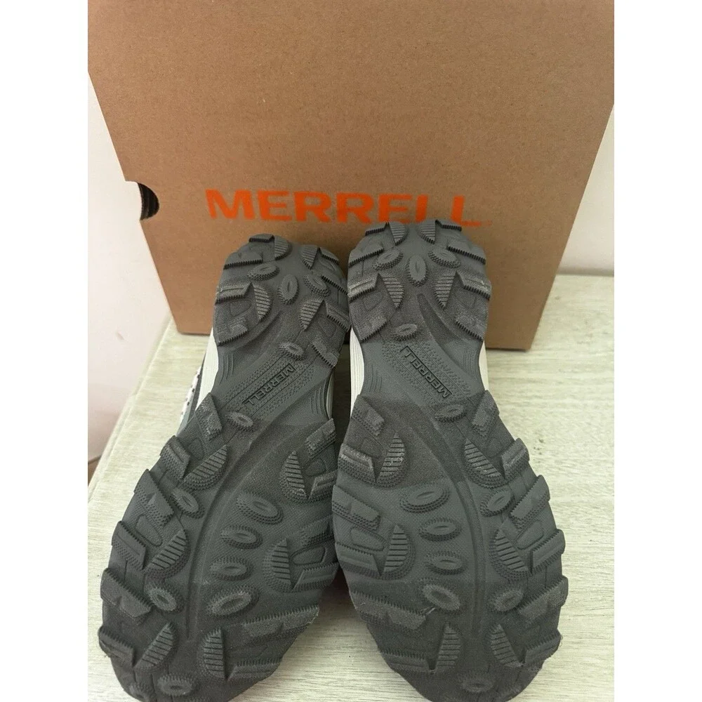 Merrell Moab Waterproof Hiking/Walking Shoes, Women’s Size 4, Pink and Gray NIB!